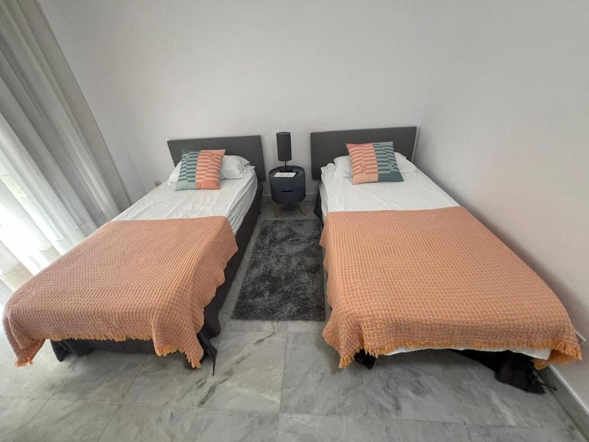Center Beachfront For Vacation Apartamento Marbella
